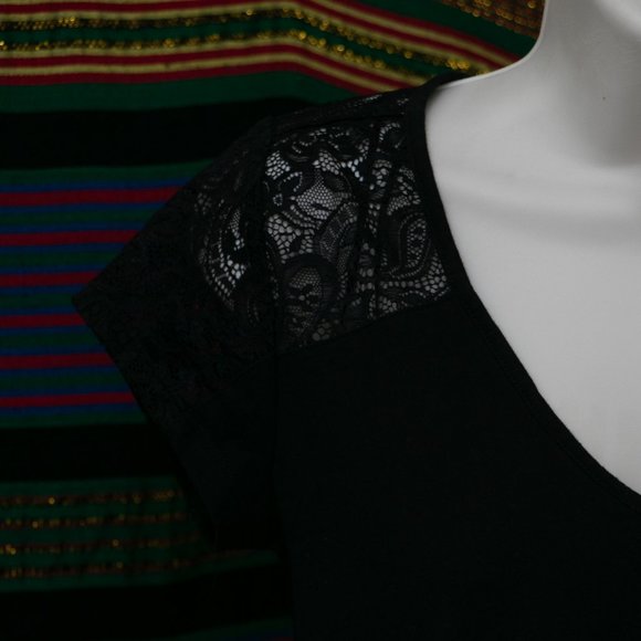 Black Maternity Blouse - Picture 4 of 9